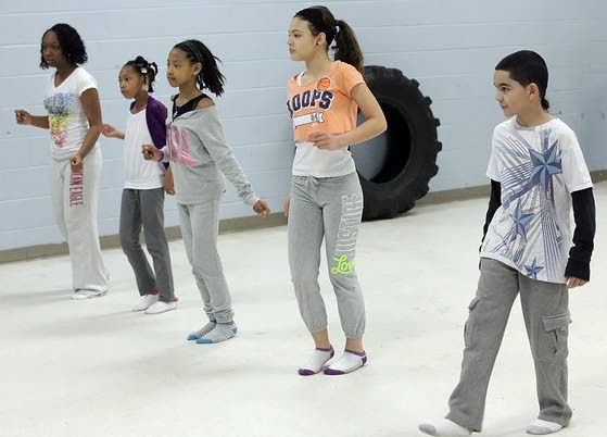 Pleasantville man works with Rec Center to give youths outlet in performing arts
